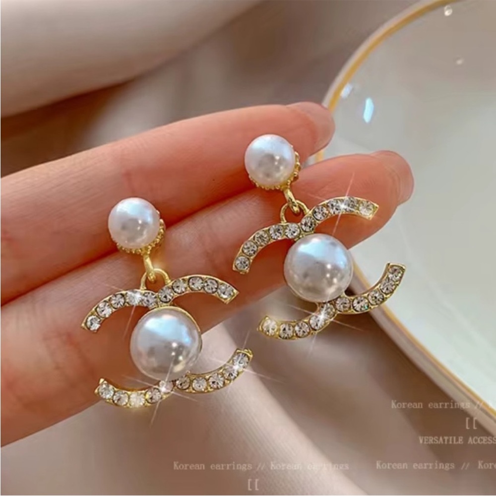 Pearl & Crystal Drop Earrings - Gold Tone